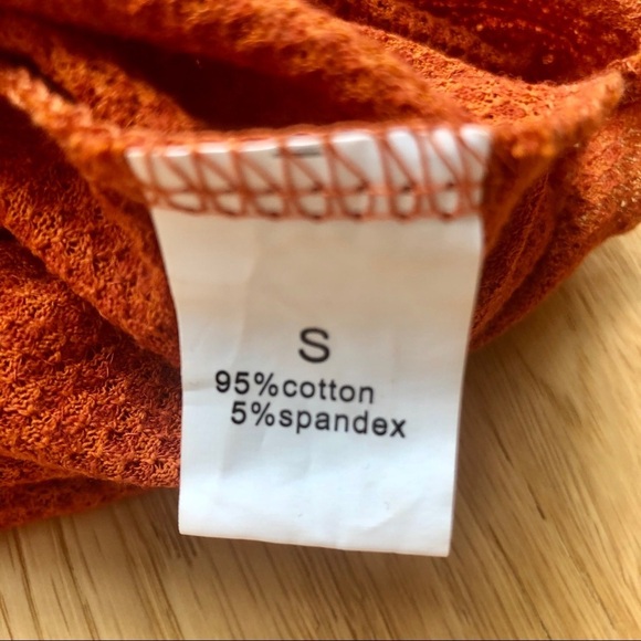 Crop Top Long Sleeves Orange Tee - S - Picture 10 of 12